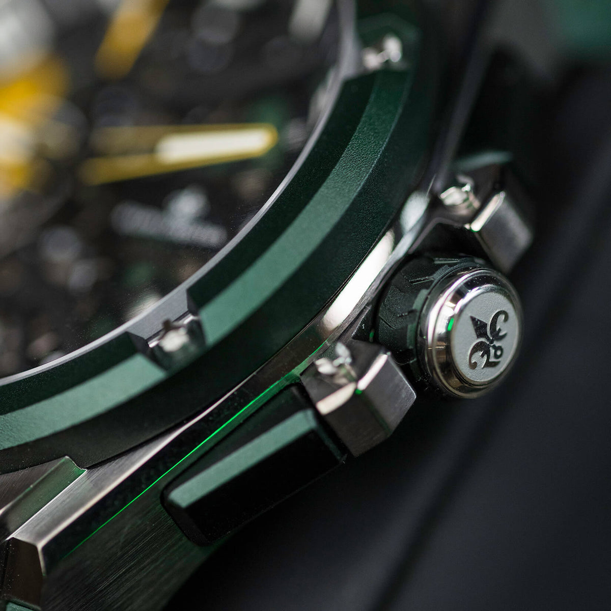 The Apex Chrono -  Heritage Green