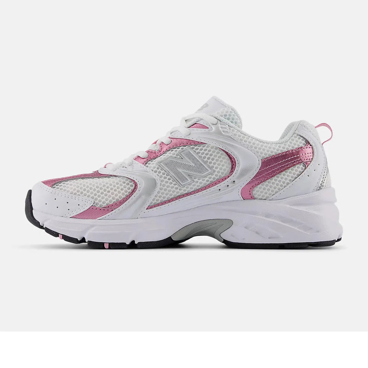 New Balance 530 sneaker women's angle view